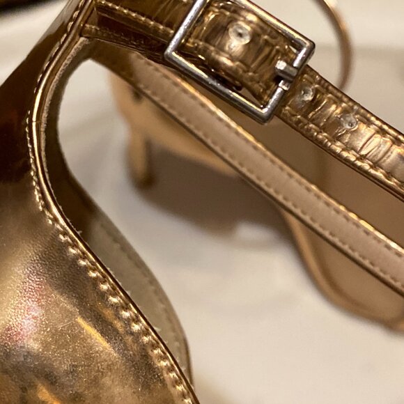 Size 9 Like A New Penny! Metallic Rose Copper Strappy Heels - Picture 16 of 16
